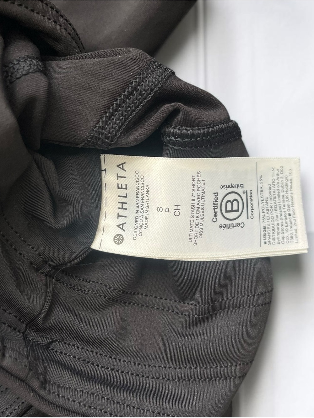 Athleta Ultimate Stash II 7in Black Performance Running Biker Short Size Small - Picture 6 of 7